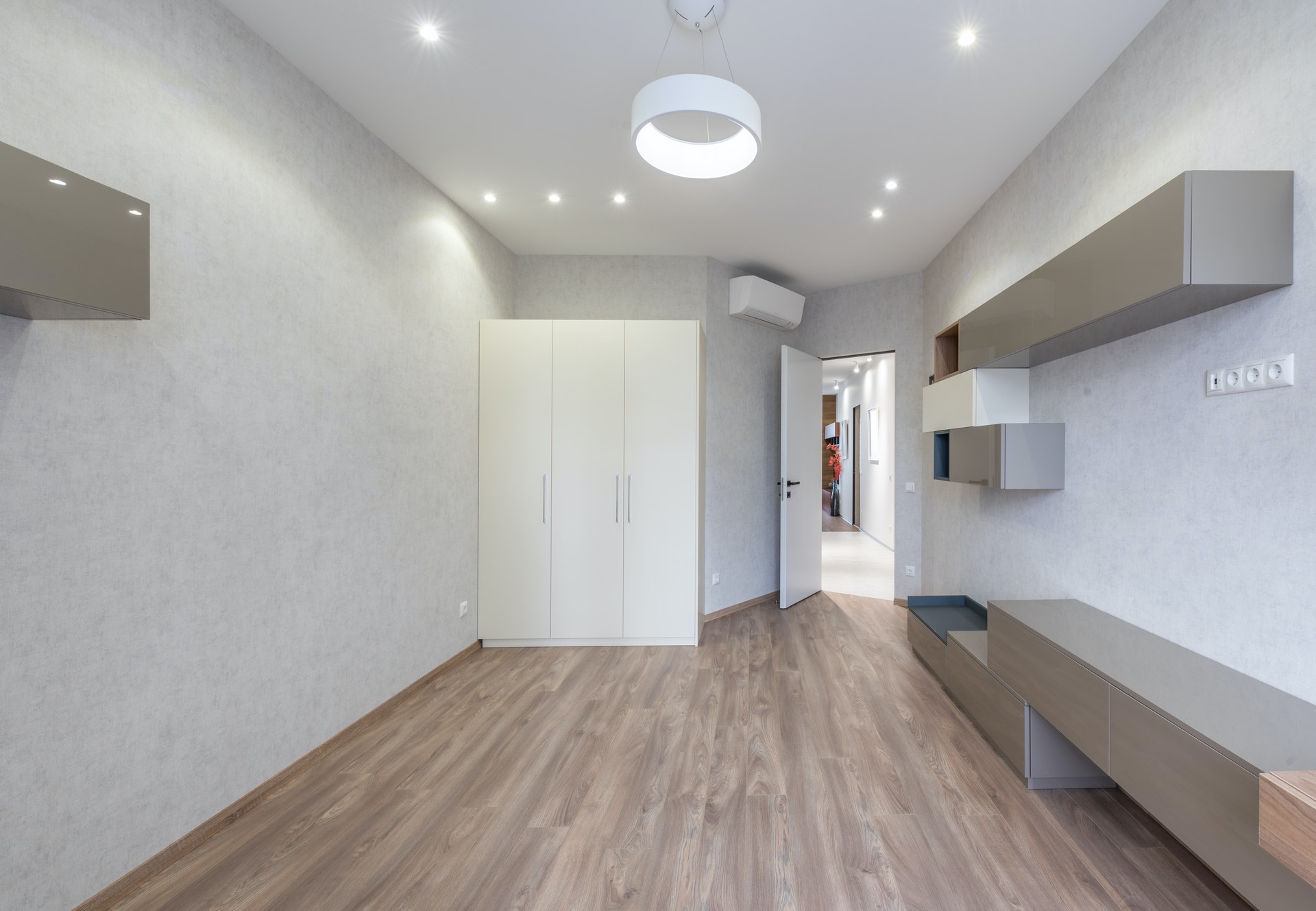 How to safely remove mold from walls with Bleach FolkanCare